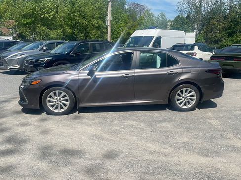 Used 2023 Toyota Camry LE FWD image 5