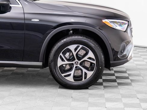 New 2025 Mercedes-Benz GLC 350e 4MATIC image 32