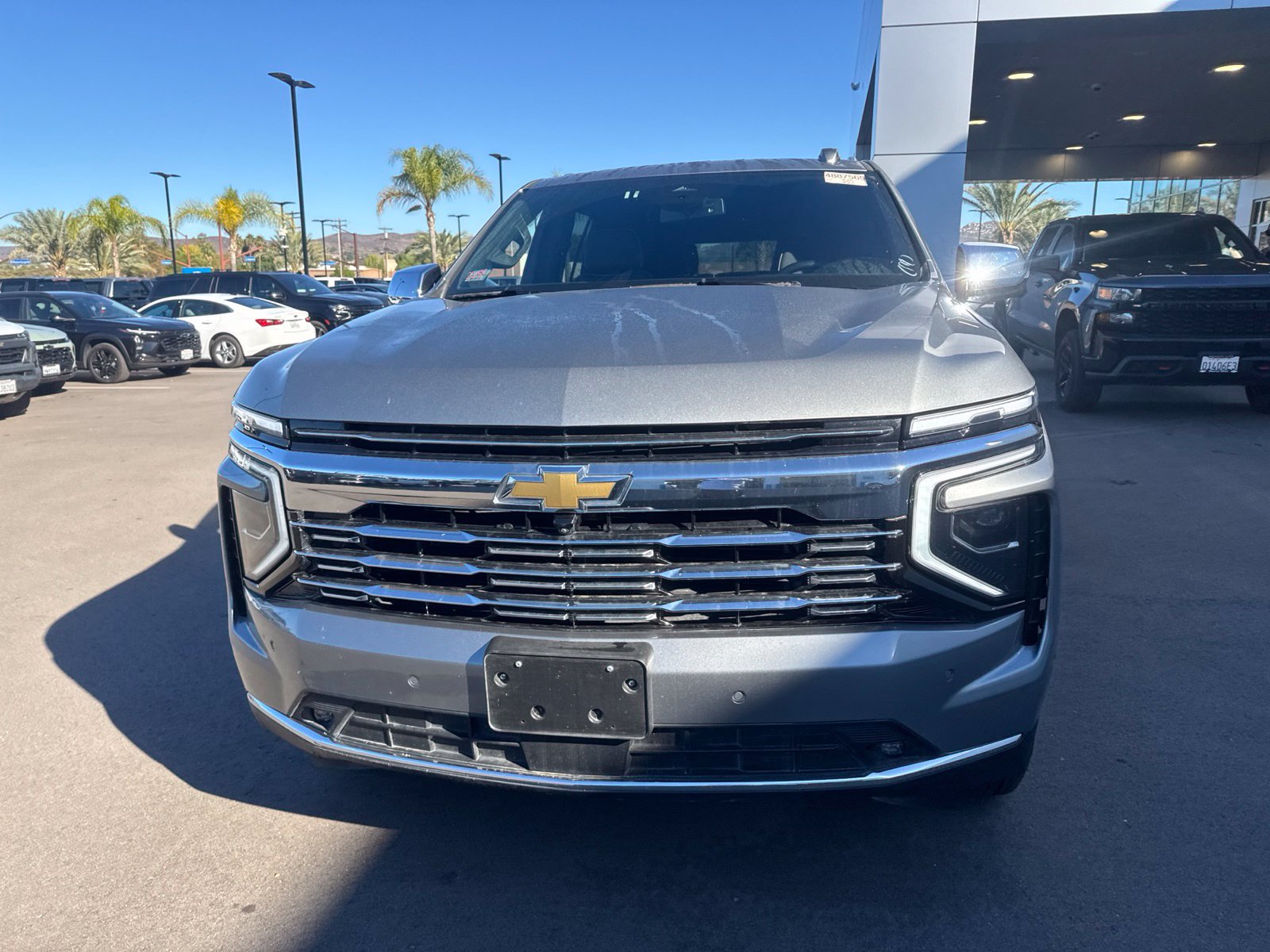 Used 2025 Chevrolet Tahoe Premier AWD/4WD image 2