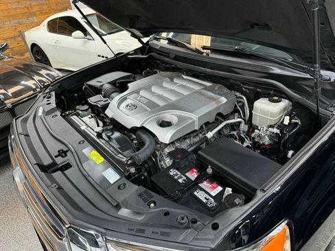 Used 2019 Toyota Land Cruiser AWD/4WD image 39