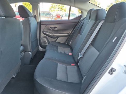 Used 2025 Nissan Sentra SV FWD image 18