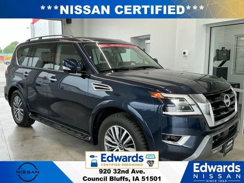 Used 2023 Nissan Armada SL AWD/4WD image 2