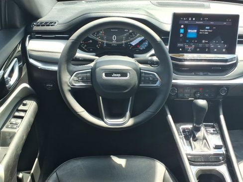 Used 2023 Jeep Compass Limited AWD/4WD image 5