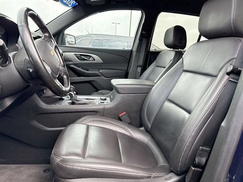 Used 2023 Chevrolet Traverse LT AWD/4WD image 11