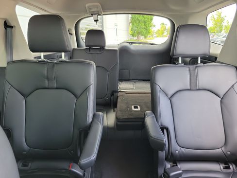 Used 2024 Honda Pilot EX-L image 18