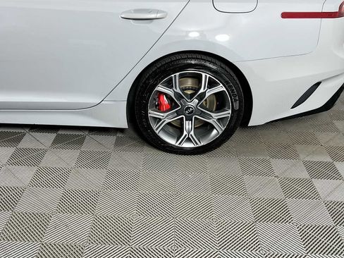 Used 2019 Kia Stinger GT1 image 31