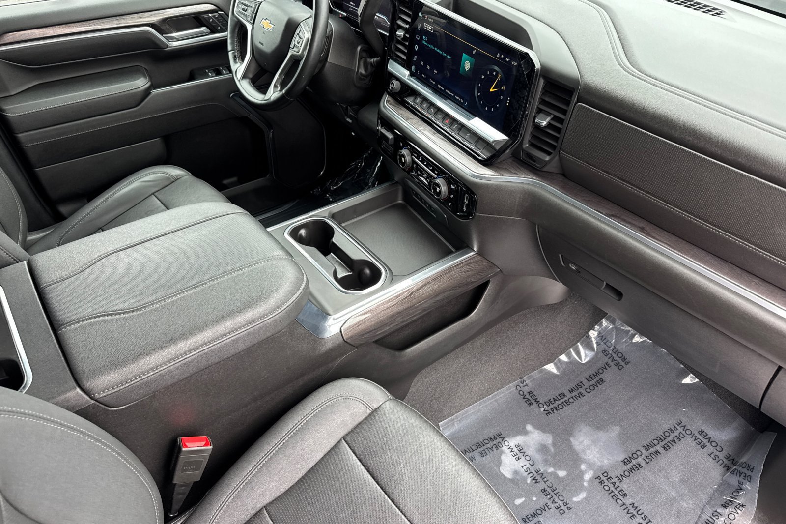 Used 2024 Chevrolet Silverado 2500 LTZ w/ LTZ Premium Package AWD/4WD image 19