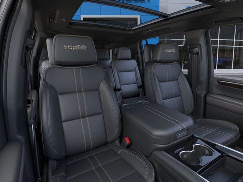 New 2026 Chevrolet Suburban High Country image 16