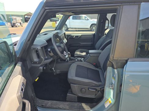 Used 2023 Ford Bronco 4-Door image 6
