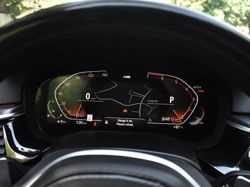 Used 2022 BMW 530i xDrive w/ M Sport Package image 31