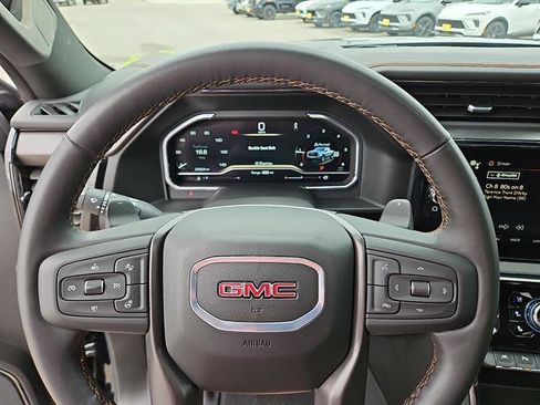 Used 2025 GMC Sierra 1500 AT4 w/ AT4 Premium Package AWD/4WD image 15
