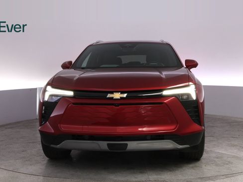 Used 2024 Chevrolet Blazer EV LT AWD/4WD image 12