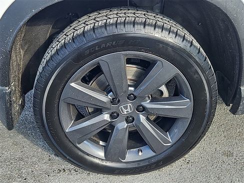 Certified 2023 Honda Pilot Sport image 9