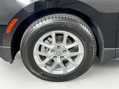 Used 2023 Chevrolet Equinox LT image 44