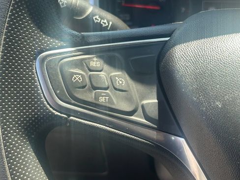 Used 2020 Chevrolet Malibu LT FWD image 19