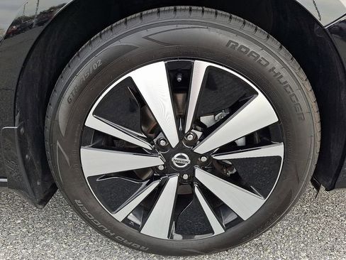 Used 2022 Nissan Altima 2.5 SV image 9