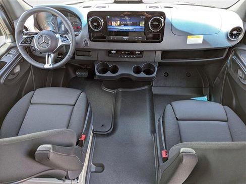 New 2025 Mercedes-Benz Sprinter 2500 image 14