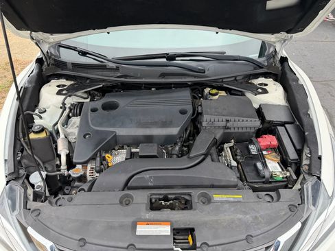 Used 2010 Ford Focus SE image 23