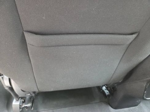 Used 2018 Chevrolet Equinox LS FWD image 34