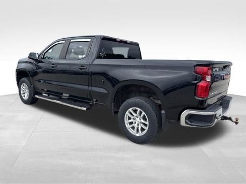 Used 2021 Chevrolet Silverado 1500 LT AWD/4WD image 3