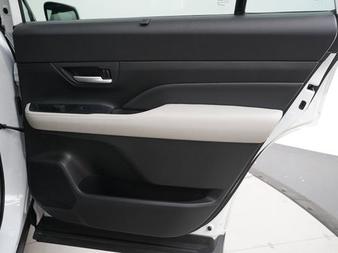 Used 2024 Toyota Grand Highlander AWD Hybrid image 13