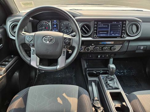 Used 2021 Toyota Tacoma TRD Off-Road AWD/4WD image 20