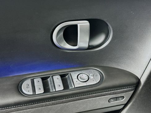 Used 2024 Hyundai Ioniq 5 Limited image 15