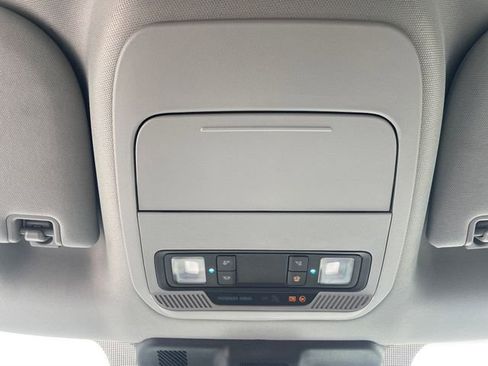 Used 2025 Ford F350 XLT AWD/4WD image 24