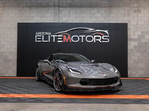 Used 2016 Chevrolet Corvette Z06 w/ 3LZ Preferred Equipment Group RWD image 2