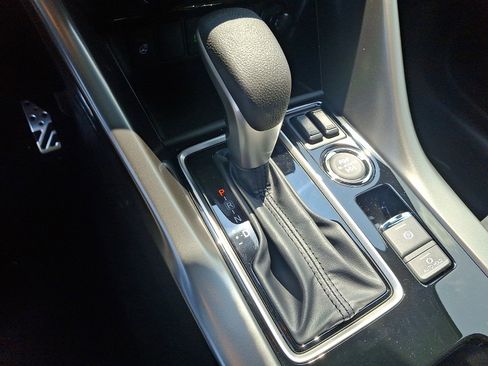 New 2025 Mitsubishi Eclipse Cross Black Edition image 15