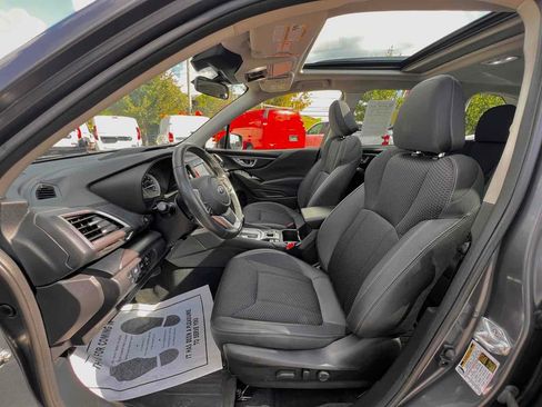 Used 2023 Subaru Forester Premium image 13