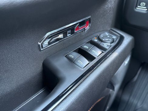 Used 2023 GMC Sierra 1500 AT4 w/ AT4 Premium Package AWD/4WD image 27