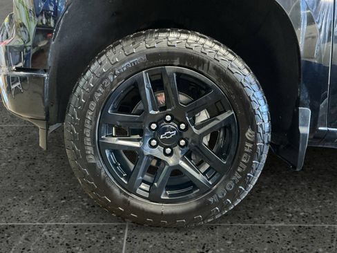 Used 2022 Chevrolet Silverado 1500 RST image 14