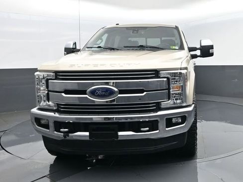 Used 2018 Ford F250 Lariat w/ Lariat Ultimate Package AWD/4WD image 23