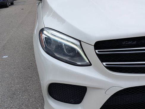 Used 2018 Mercedes-Benz GLE 350 4MATIC image 10