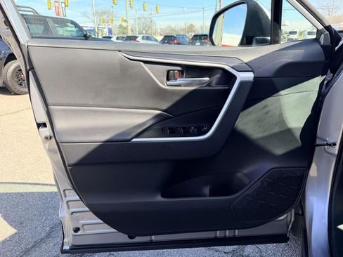 Certified 2025 Toyota RAV4 XLE image 17