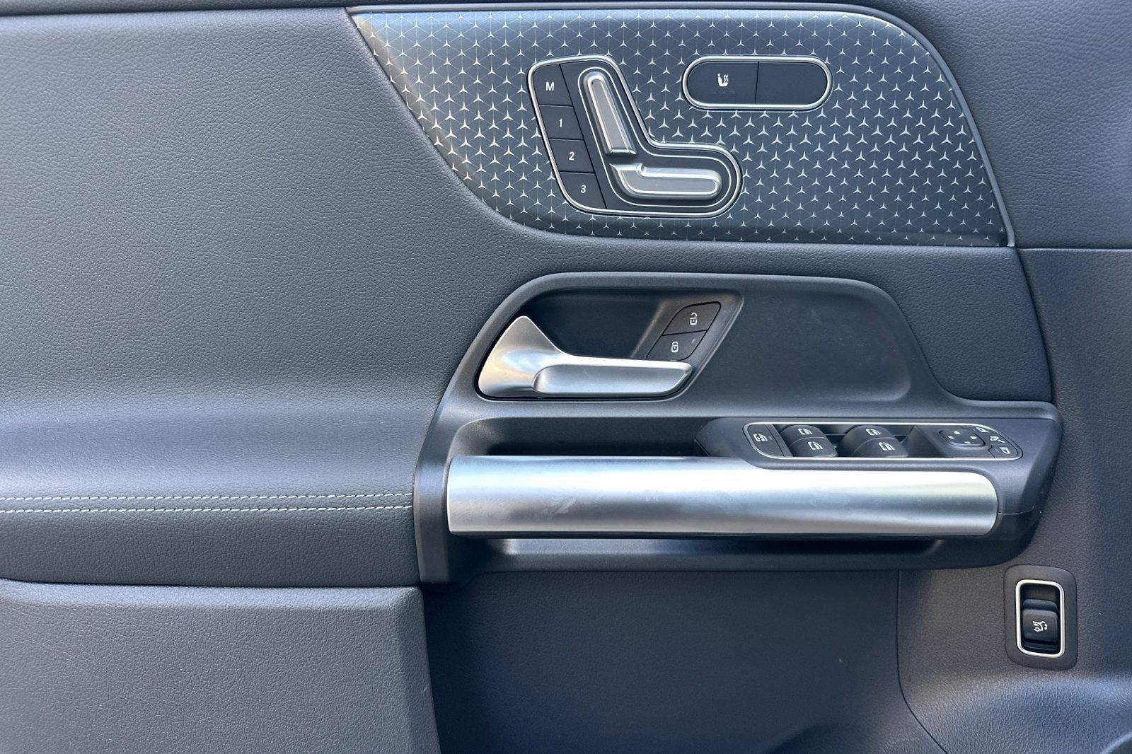 New 2026 Mercedes-Benz GLA 250 image 10