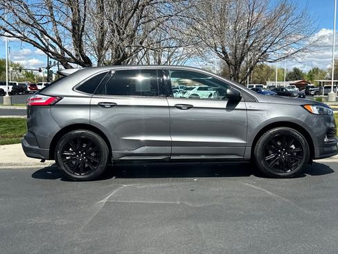 Certified 2022 Ford Edge ST-Line image 8