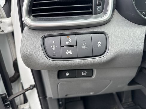 Used 2019 Kia Sorento SX w/ SX Touring Package image 14