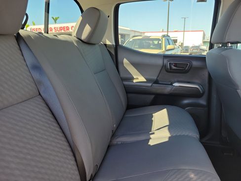 Used 2022 Toyota Tacoma SR5 w/ Technology Package image 14