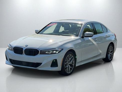 Used 2025 BMW 330i Sedan RWD image 2