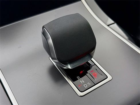 Certified 2026 Land Rover Range Rover Evoque S image 19