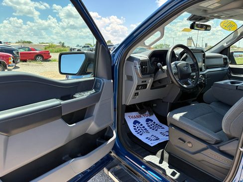 Used 2025 Ford F150 XLT w/ Equipment Group 301A Standard AWD/4WD image 20