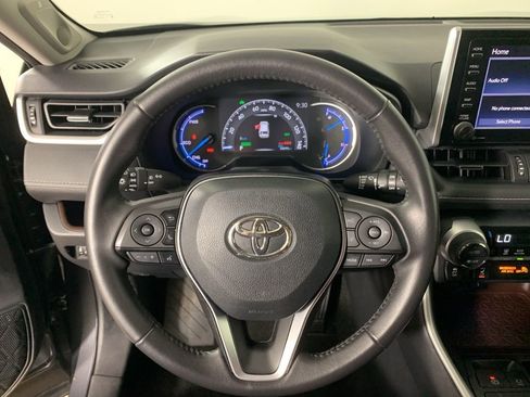 Used 2020 Toyota RAV4 Limited image 21
