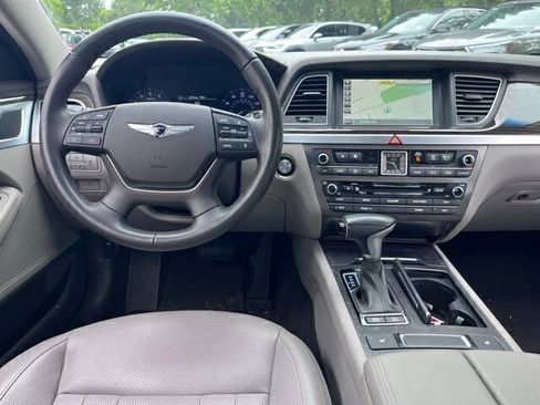 Used 2018 Genesis G80 3.8 RWD image 15