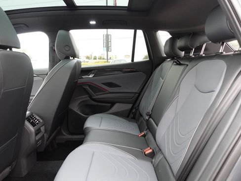 New 2026 Volkswagen Tiguan SE R-Line AWD/4WD image 25
