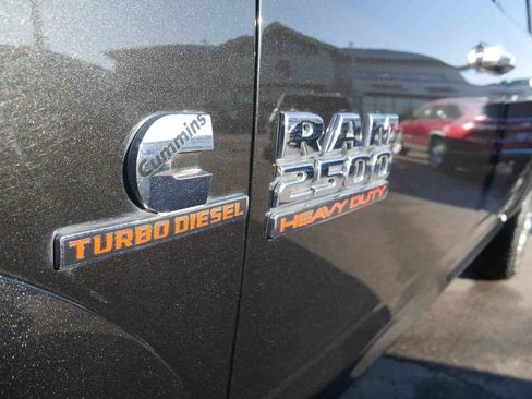 Used 2018 RAM 2500 Laramie w/ Convenience Group image 17