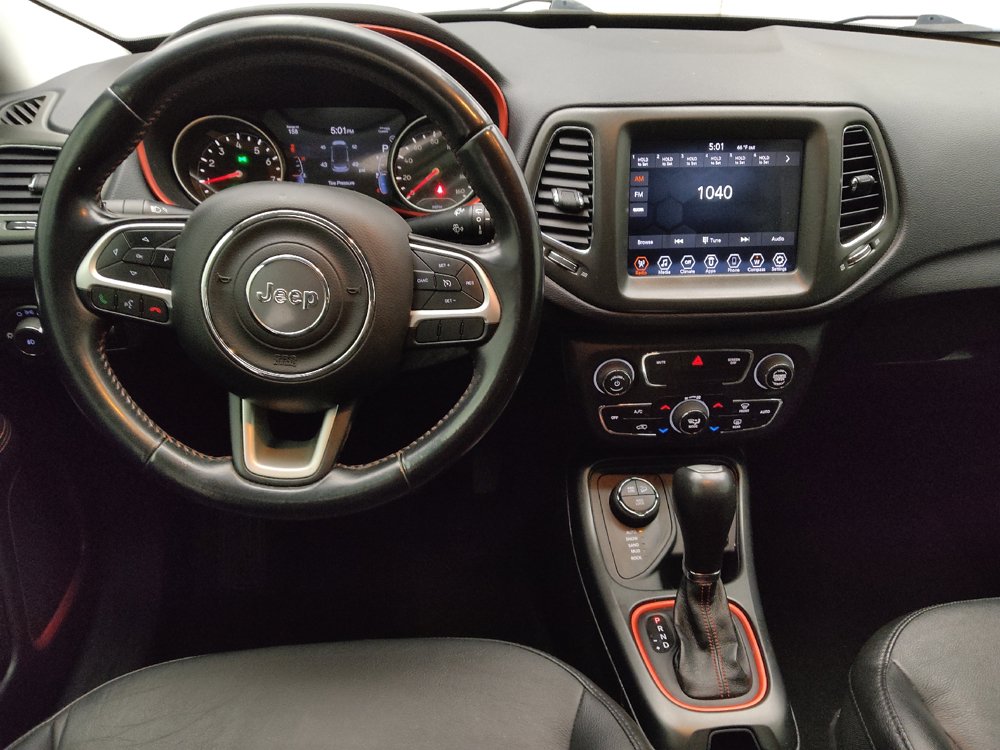 Used 2020 Jeep Compass Trailhawk AWD/4WD image 22