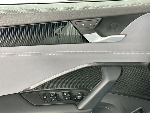 New 2026 Volkswagen Tiguan SE image 16