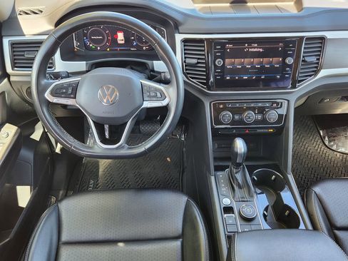 Used 2022 Volkswagen Atlas SE AWD/4WD image 3